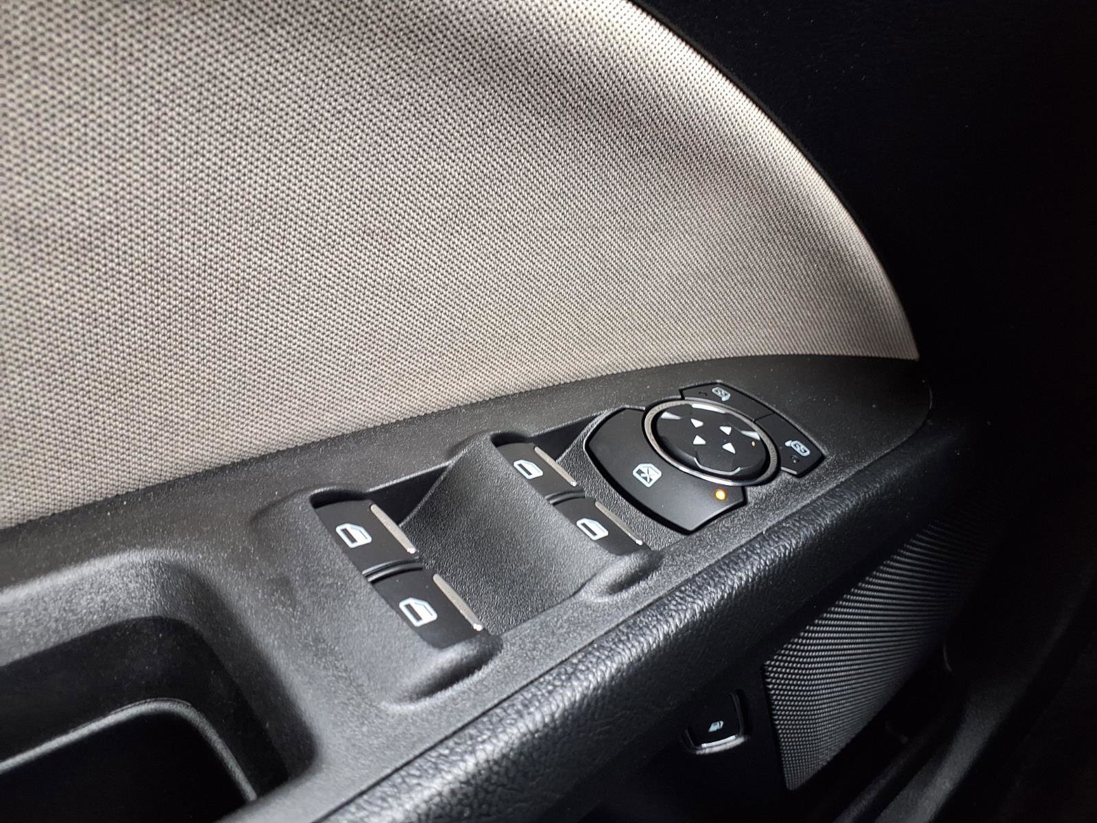 Used 2018 Ford Fusion S FWD image 18