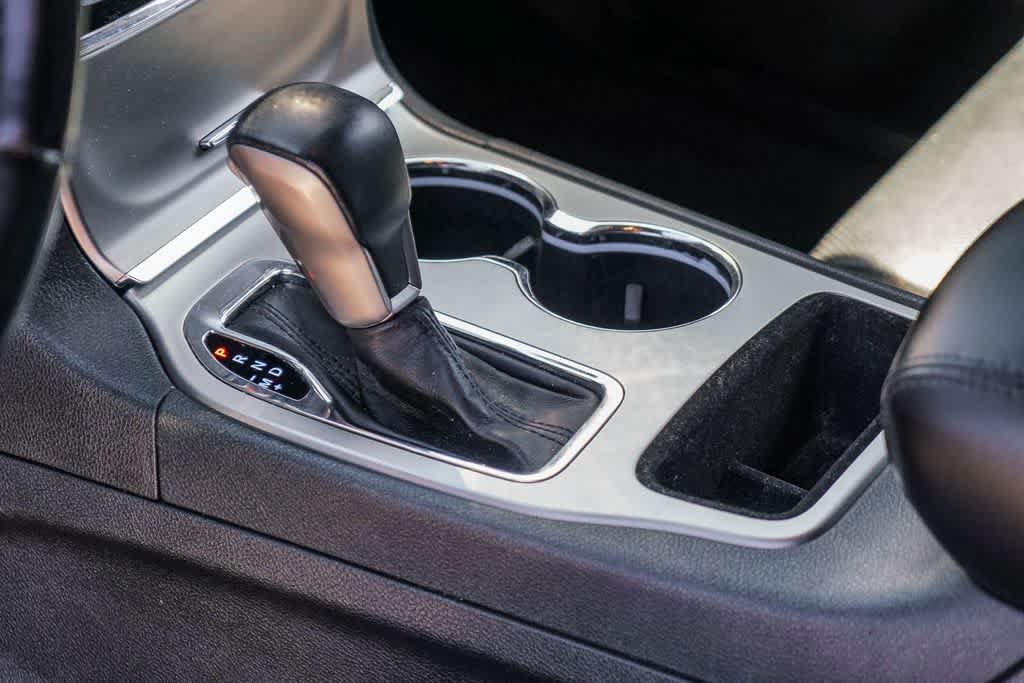 Used 2020 Jeep Grand Cherokee Limited w/ Luxury Group II RWD image 15