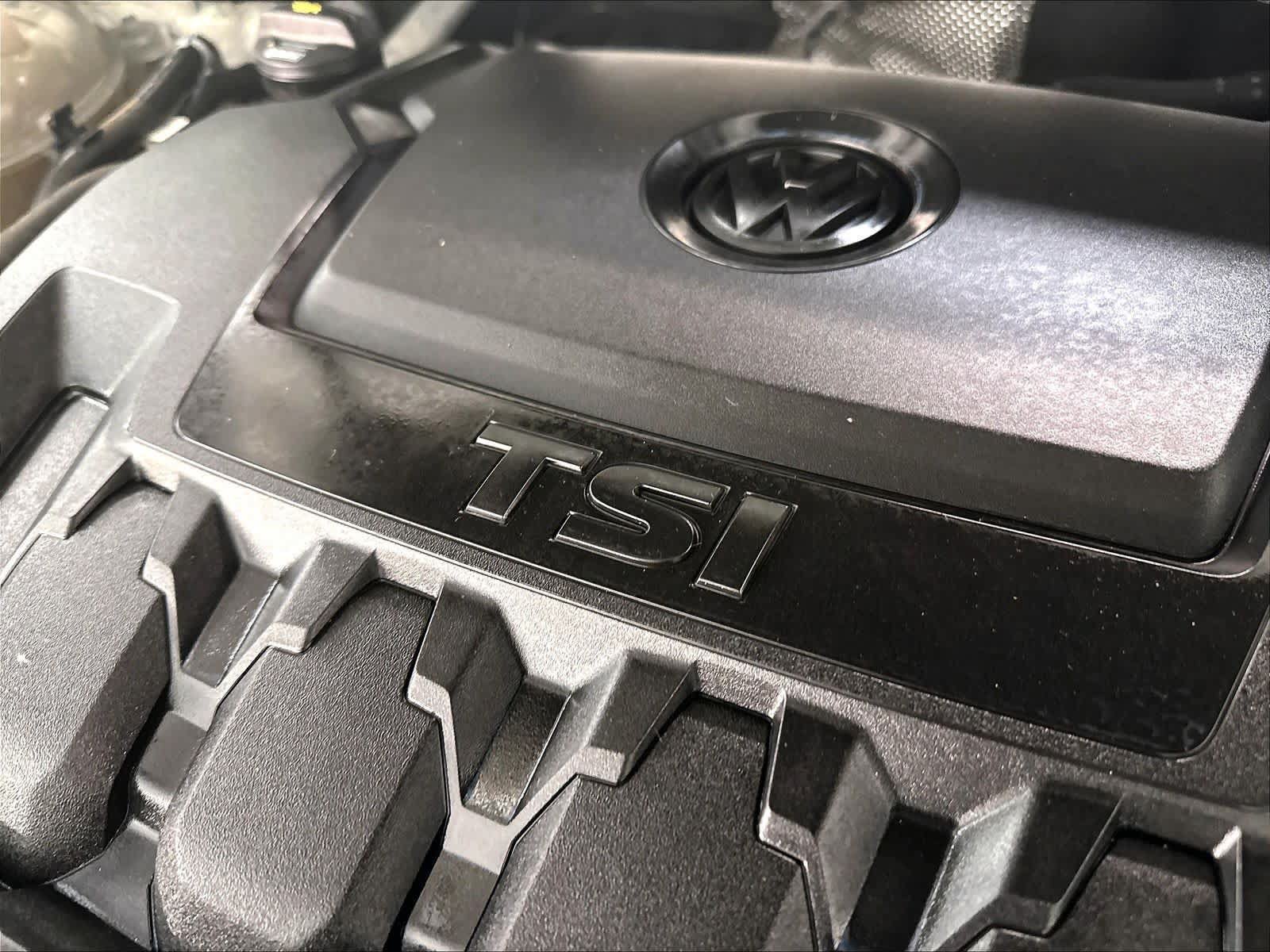 Used 2018 Volkswagen Tiguan SEL Premium AWD/4WD image 34