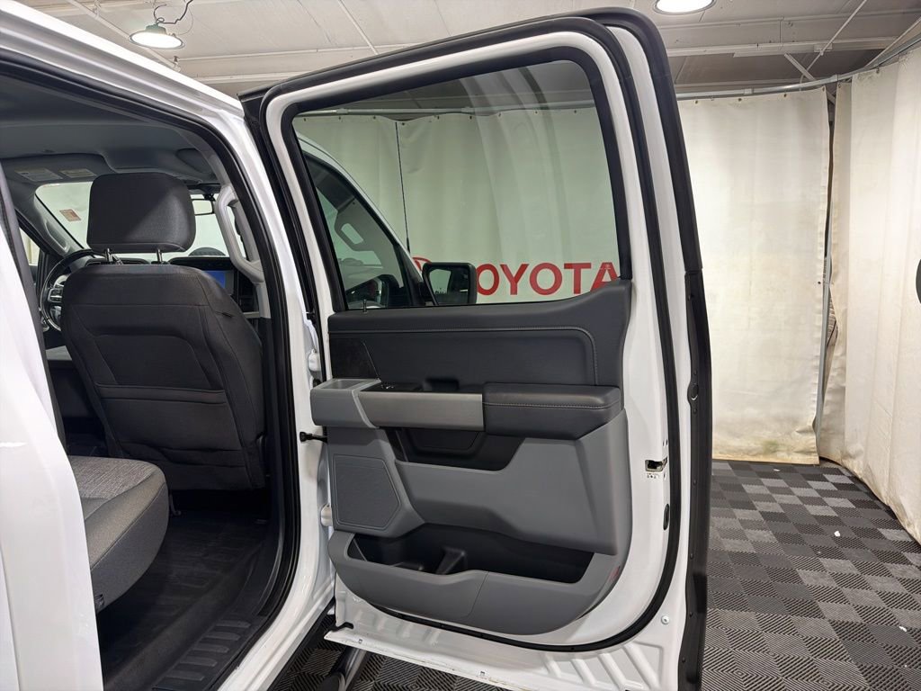 Used 2022 Ford F150 XLT w/ Equipment Group 301A Mid image 13