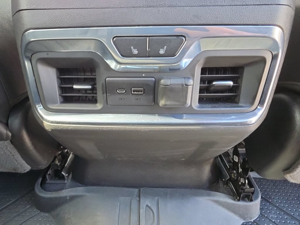 Used 2020 Chevrolet Silverado 1500 LTZ w/ LTZ Plus Package AWD/4WD image 31