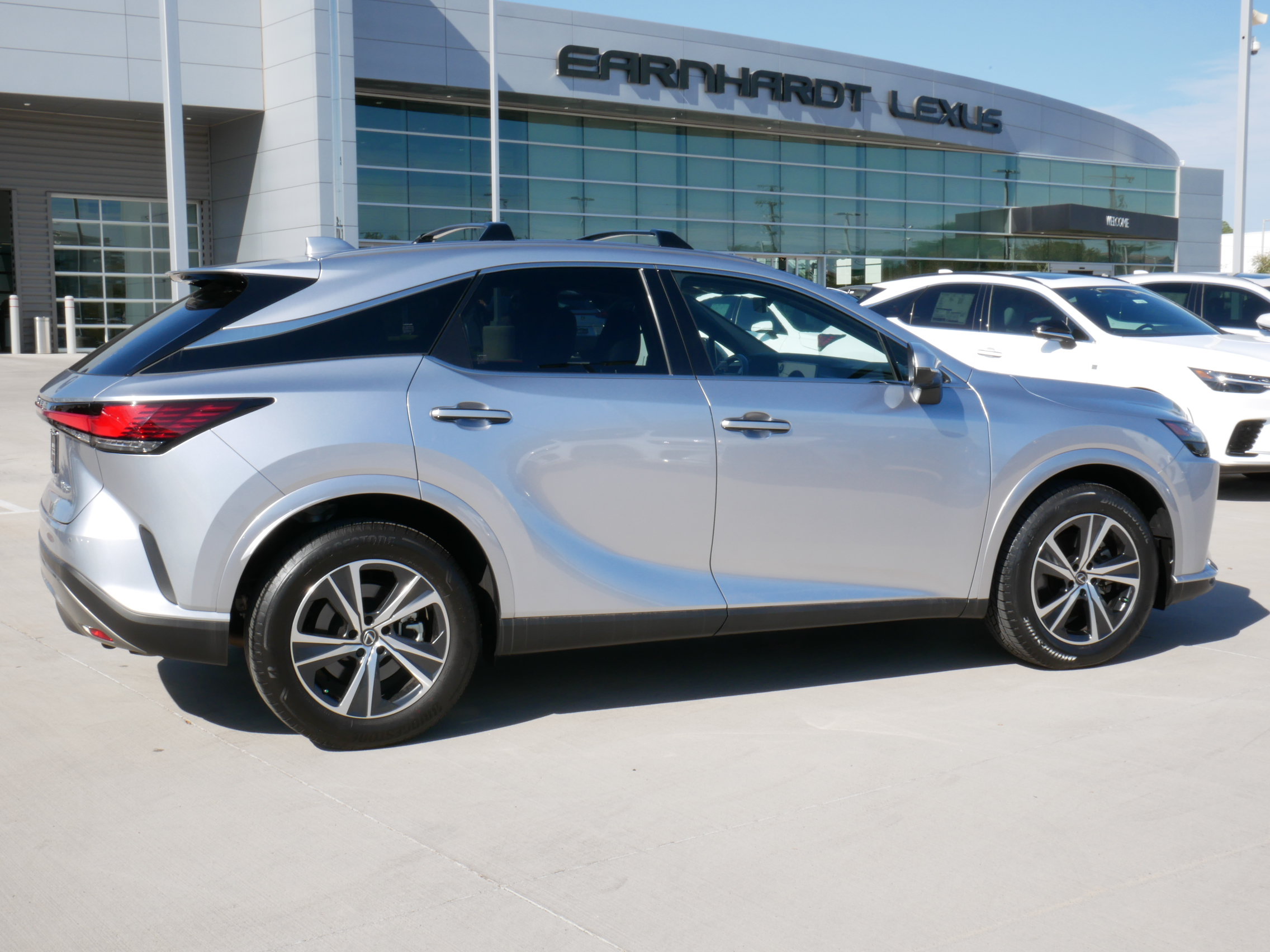 Certified 2025 Lexus RX 350 Premium w/ Accessory Package FWD image 11