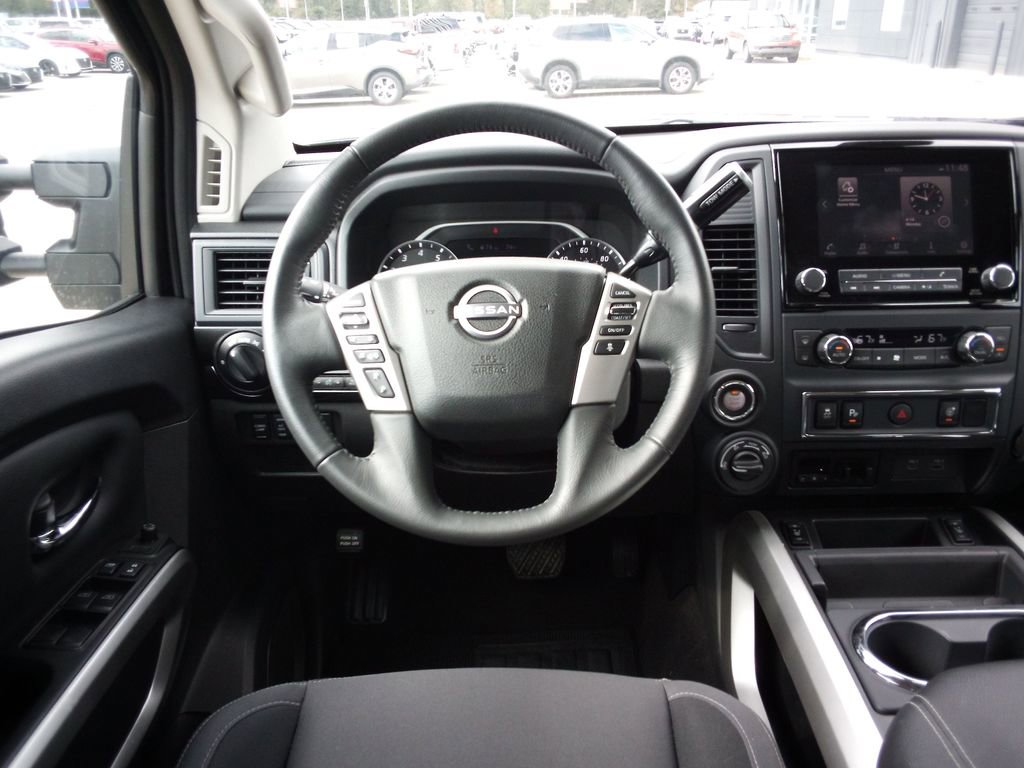 Certified 2024 Nissan Titan SV w/ SV Convenience Package image 16