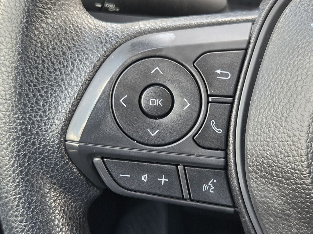 Used 2026 Toyota Corolla LE FWD image 23