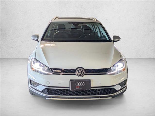 Used 2018 Volkswagen Golf S image 2