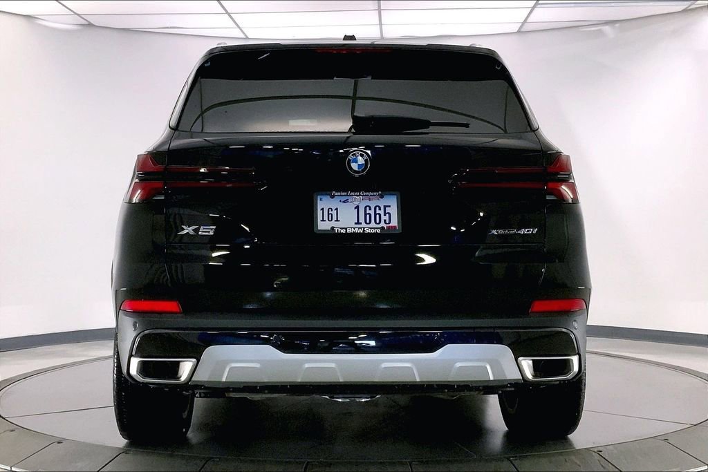 New 2026 BMW X5 xDrive40i w/ Premium Package image 3