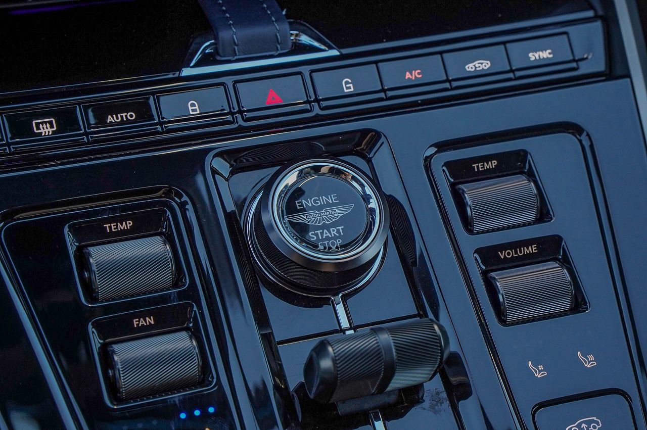 New 2026 Aston Martin DBX 707 image 24