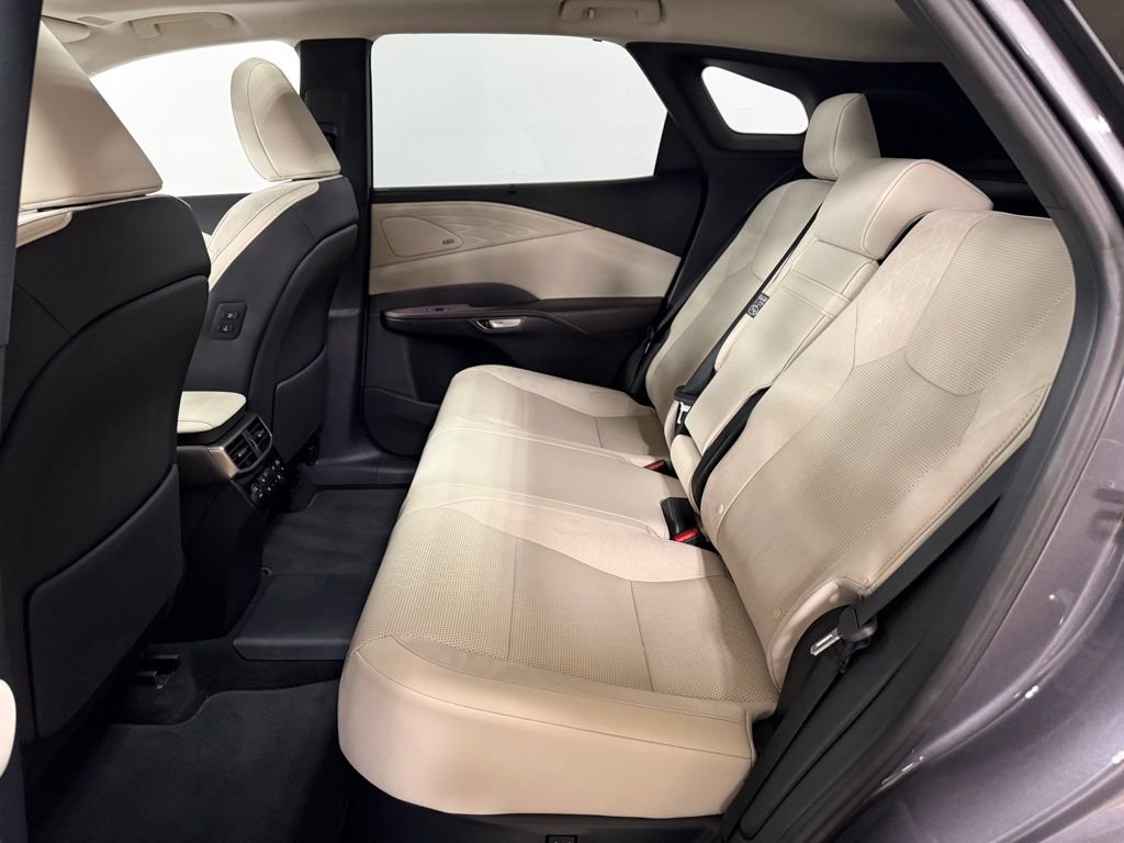 Used 2025 Lexus RX 450h AWD w/ Convenience Package image 16