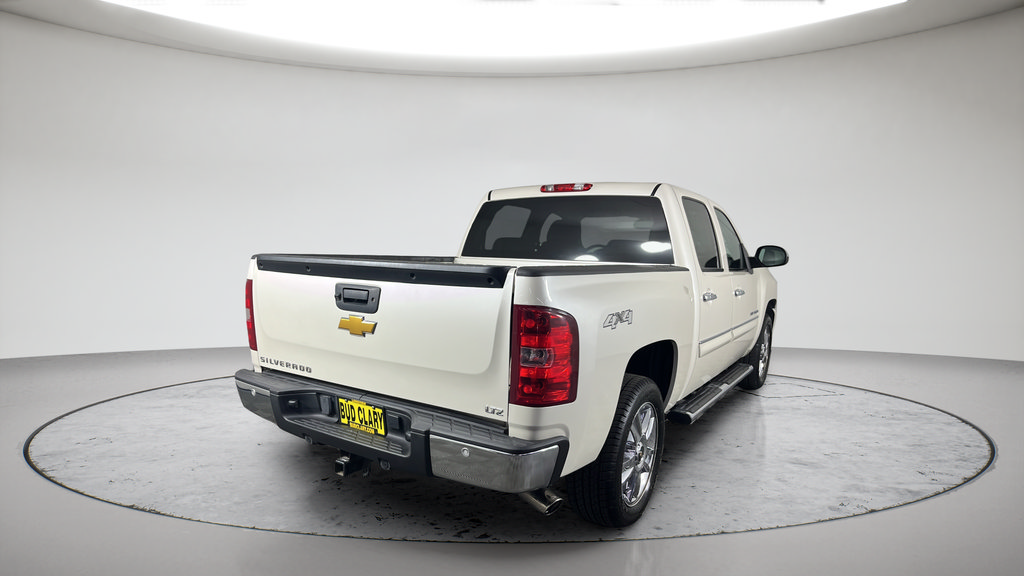Used 2013 Chevrolet Silverado 1500 LTZ w/ LTZ White Diamond Edition AWD/4WD image 3