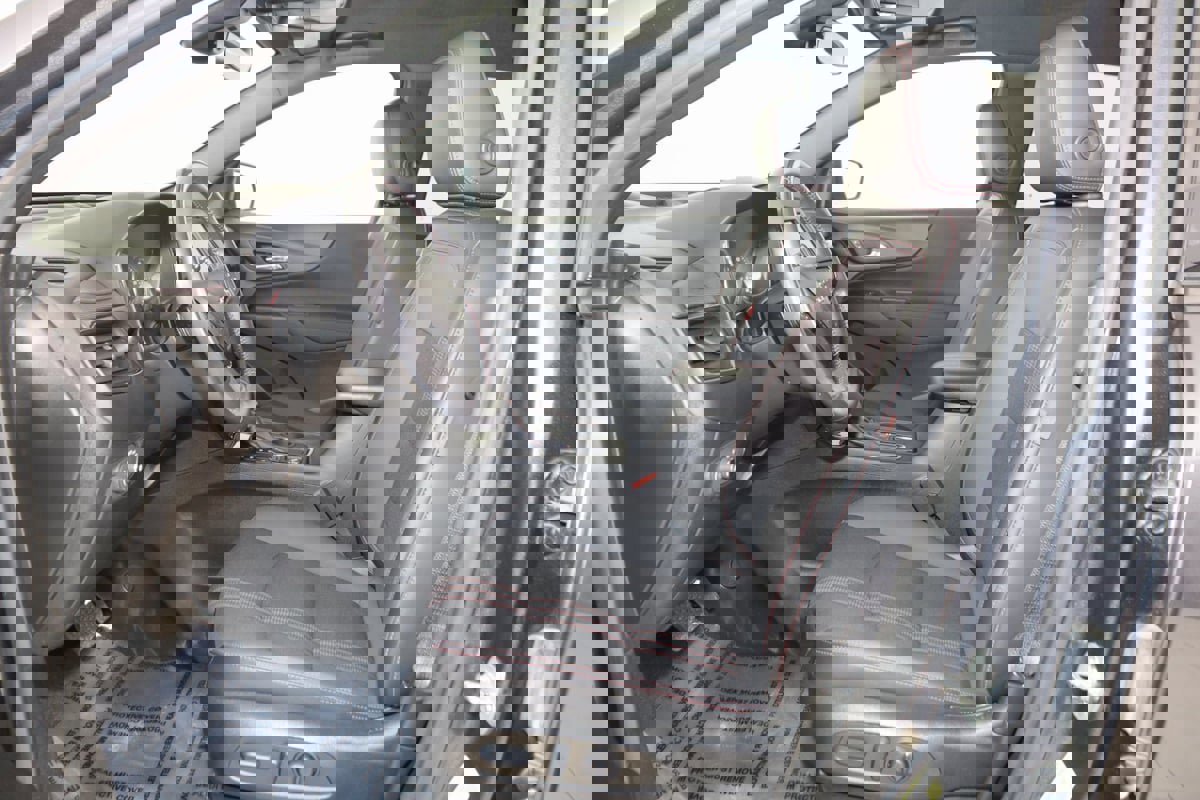 Used 2022 Chevrolet Equinox RS image 10