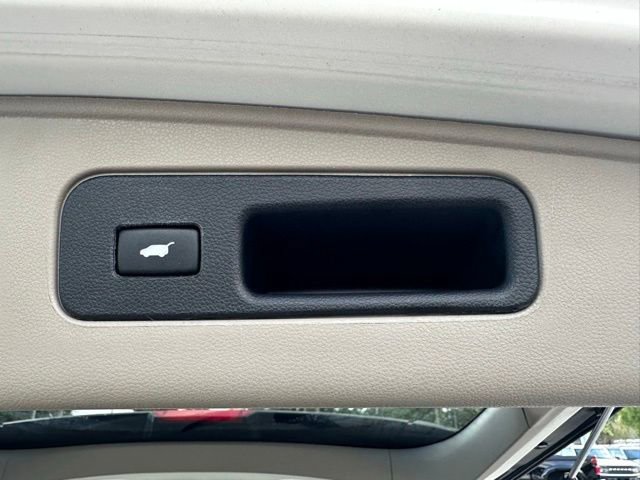 Used 2016 Honda Odyssey Touring Elite image 34