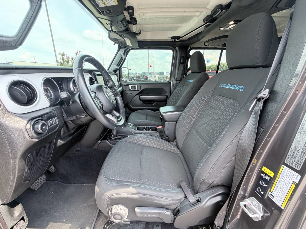 Used 2021 Jeep Wrangler Unlimited Sport AWD/4WD image 21