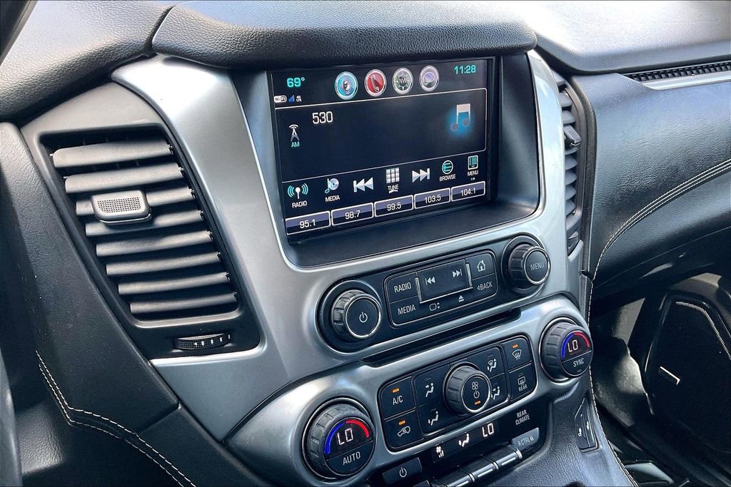 Used 2018 Chevrolet Suburban LT RWD image 24