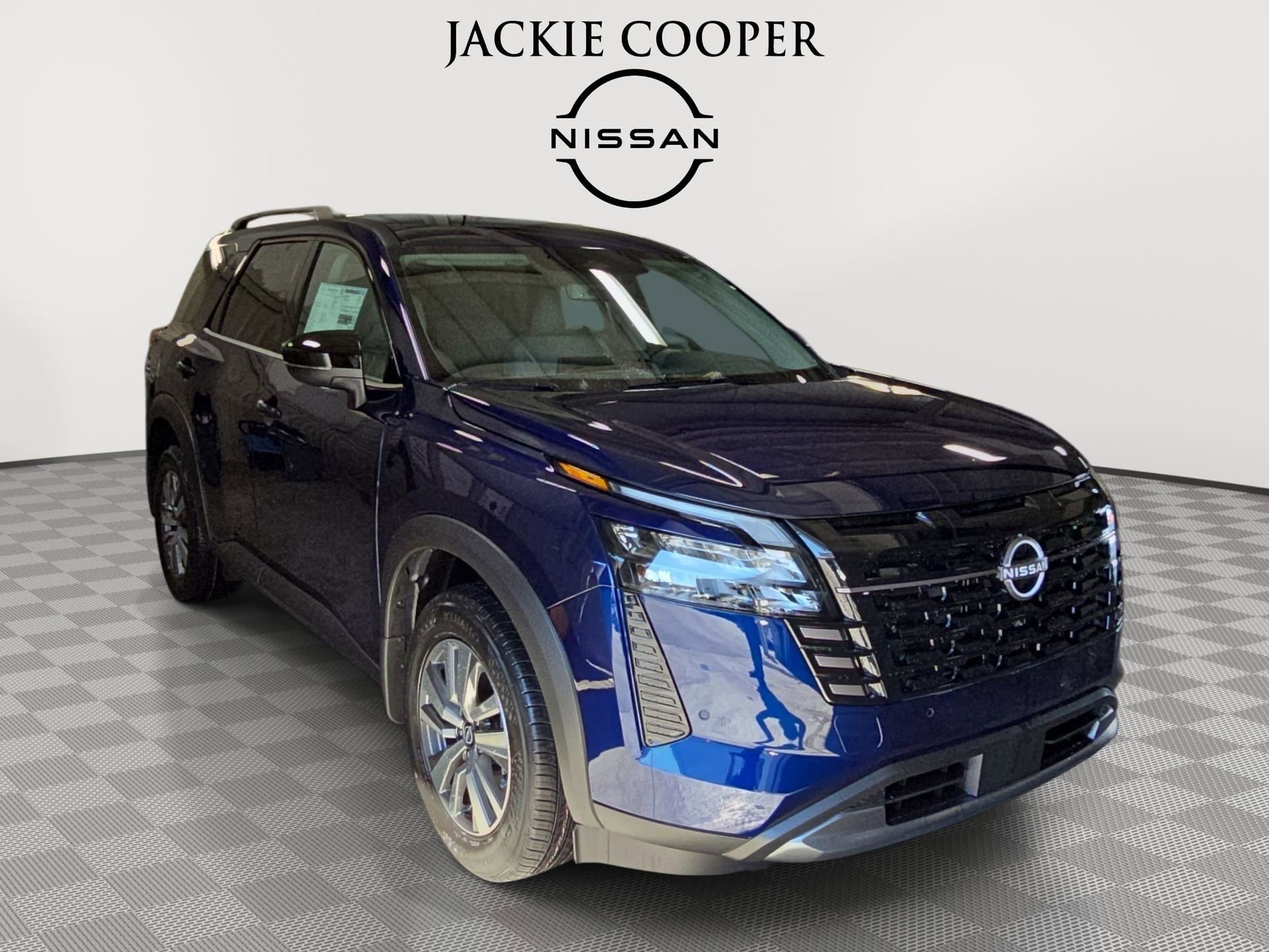 New 2026 Nissan Pathfinder SL w/ Cargo Package AWD/4WD image 3