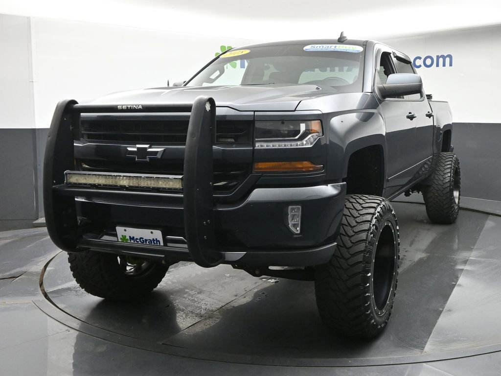 Used 2018 Chevrolet Silverado 1500 LT w/ All Star Edition AWD/4WD image 18