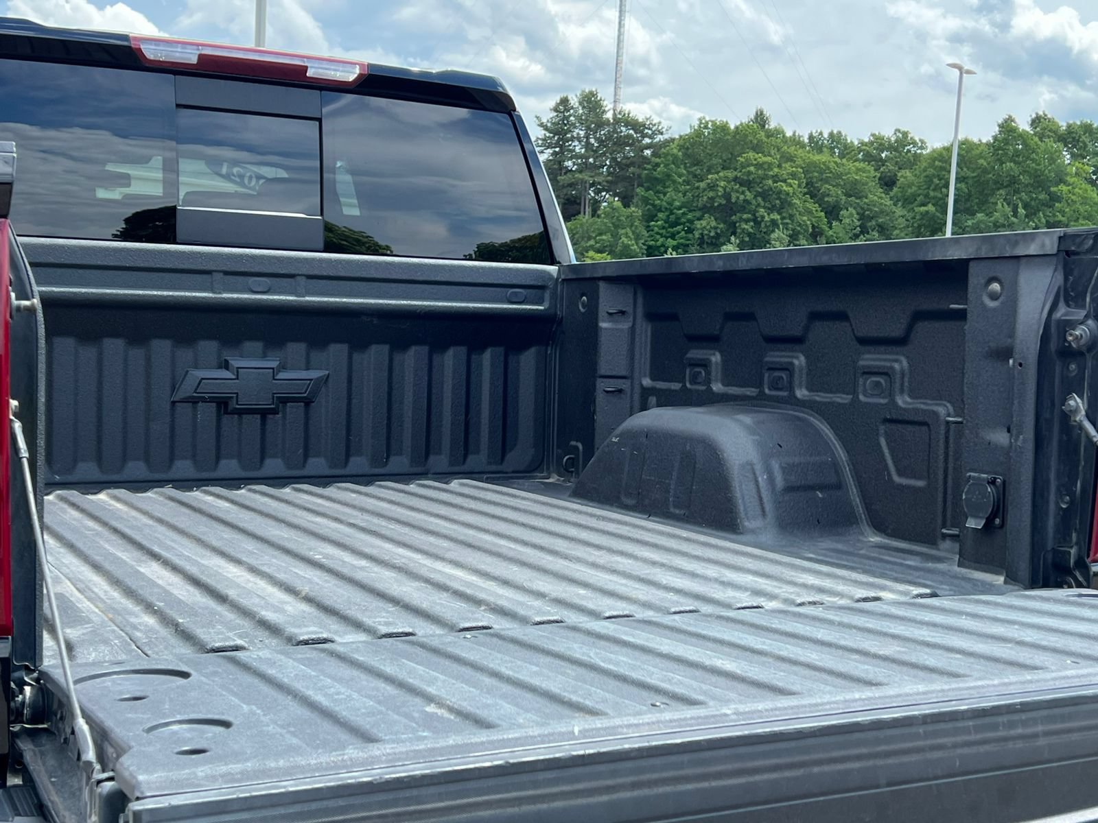 Used 2021 Chevrolet Silverado 1500 LT w/ All Star Edition Plus AWD/4WD image 7