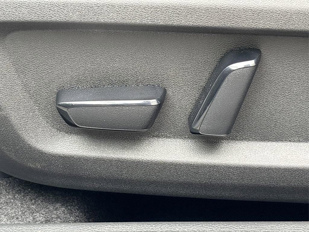 New 2026 Nissan Rogue SV image 25