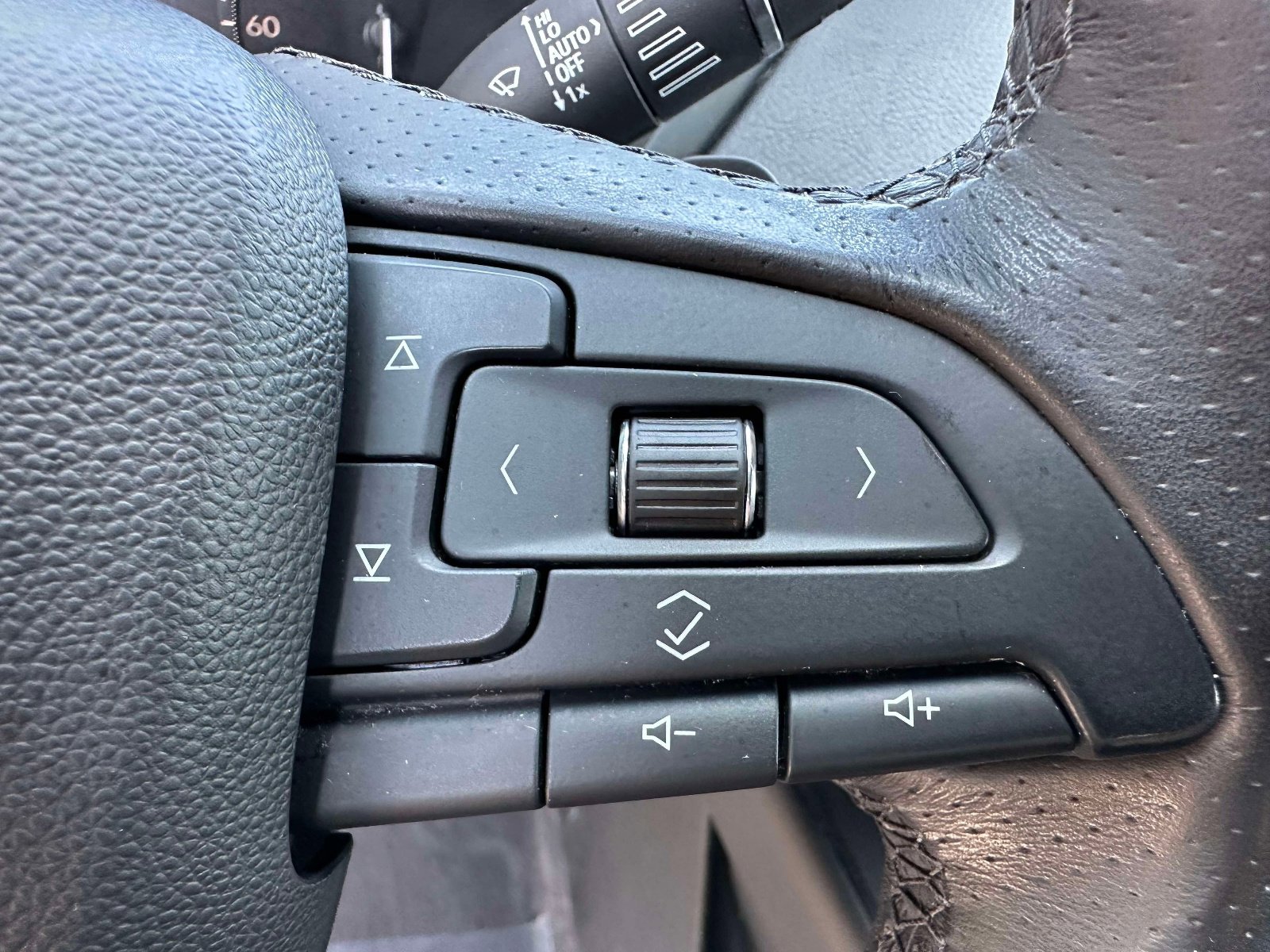 Used 2019 Cadillac XT4 Sport w/ LPO, Midnight Sport Package AWD/4WD image 16