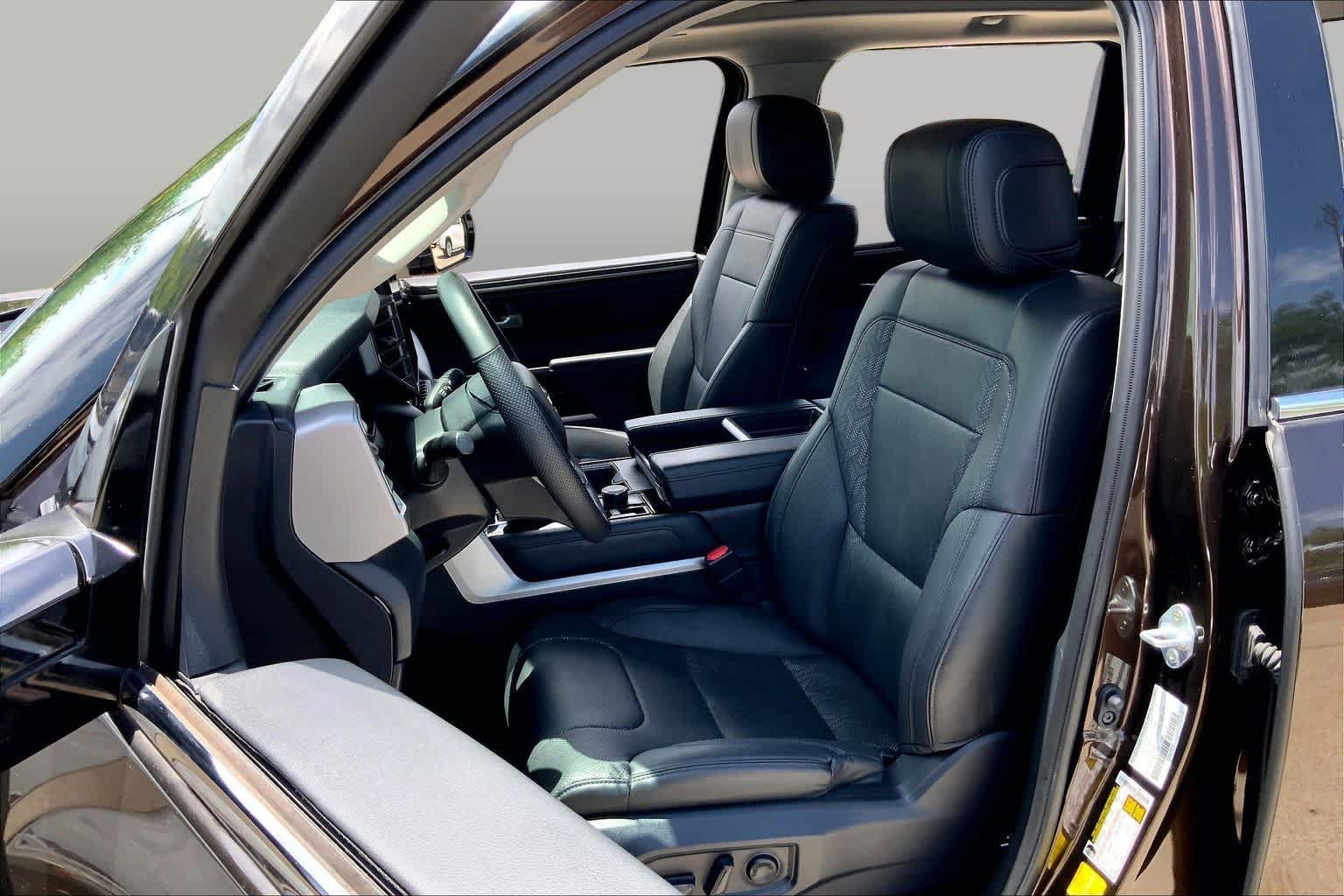 Used 2023 Toyota Tundra Limited AWD/4WD image 8