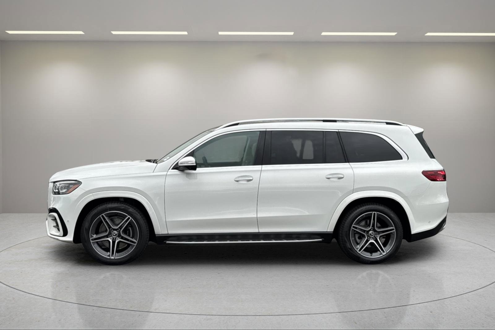 New 2026 Mercedes-Benz GLS 450 4MATIC image 7
