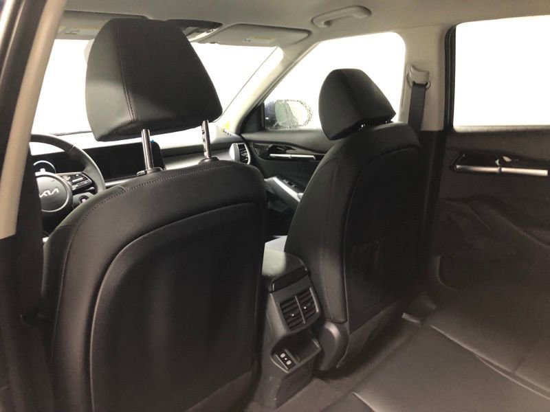New 2026 Kia Seltos EX image 17
