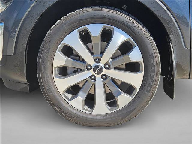 Used 2022 Kia Telluride S FWD image 25