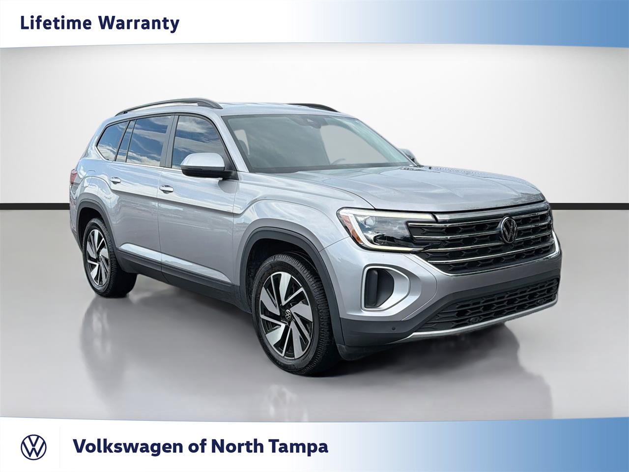 Used 2024 Volkswagen Atlas SE AWD/4WD image 1