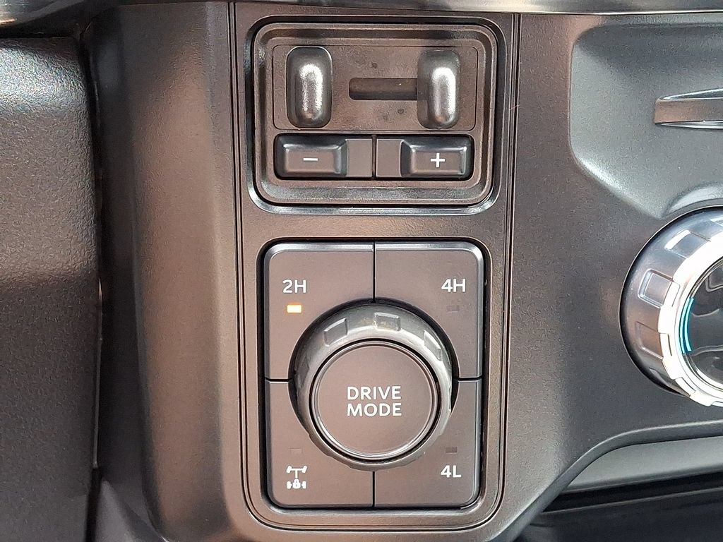 Used 2025 Ford F250 Lariat w/ Lariat Ultimate Package AWD/4WD image 27