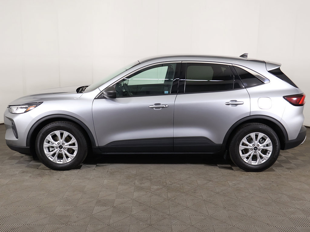 Used 2023 Ford Escape Active FWD image 16