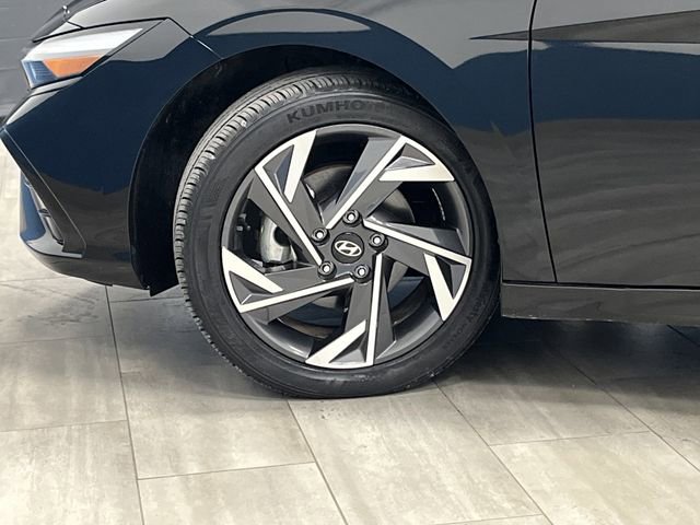 Used 2024 Hyundai Elantra SEL w/ Convenience Package image 34