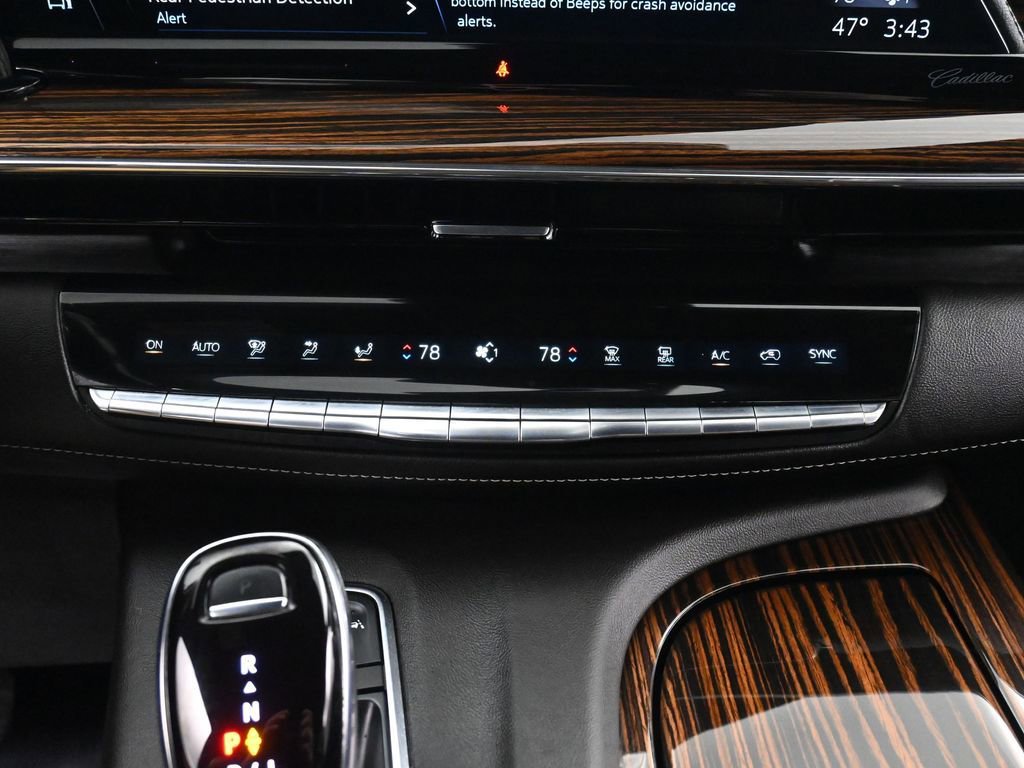 Used 2023 Cadillac Escalade ESV Premium Luxury image 34