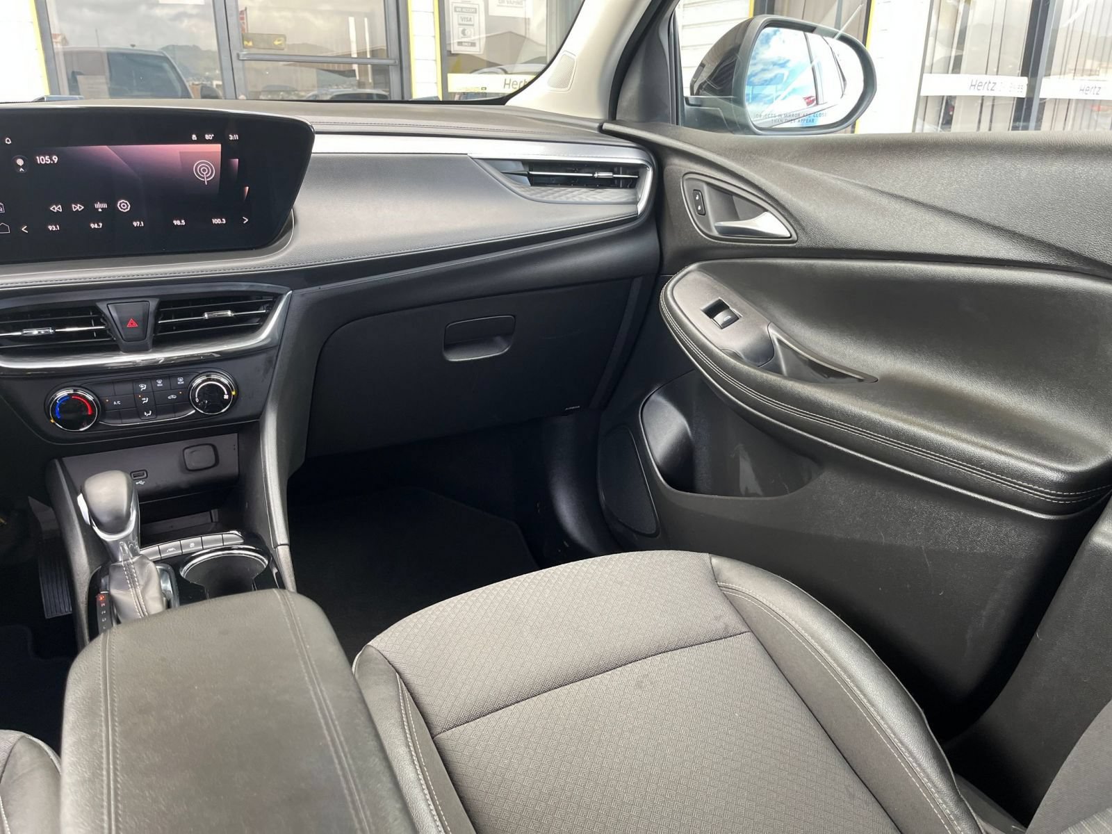 Used 2025 Buick Encore GX Preferred FWD image 32