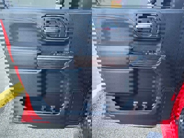 Used 2022 Chevrolet Silverado 2500 LT w/ Convenience Package image 21