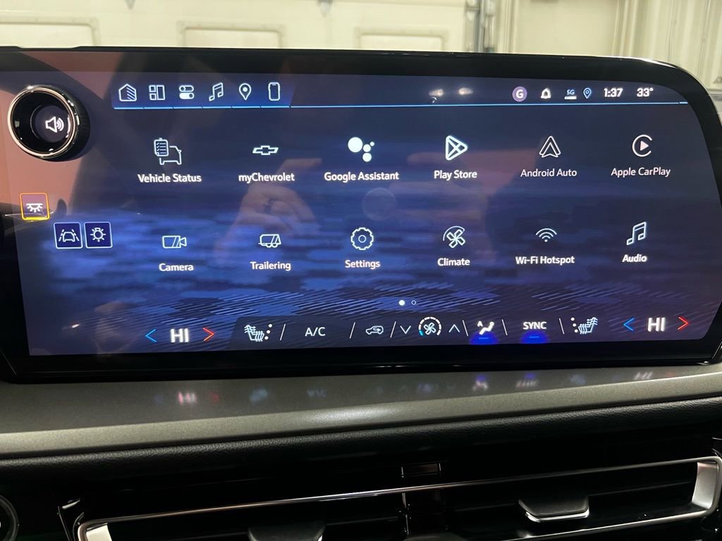 New 2026 Chevrolet Traverse LT w/ Midnight/Sport Edition image 18