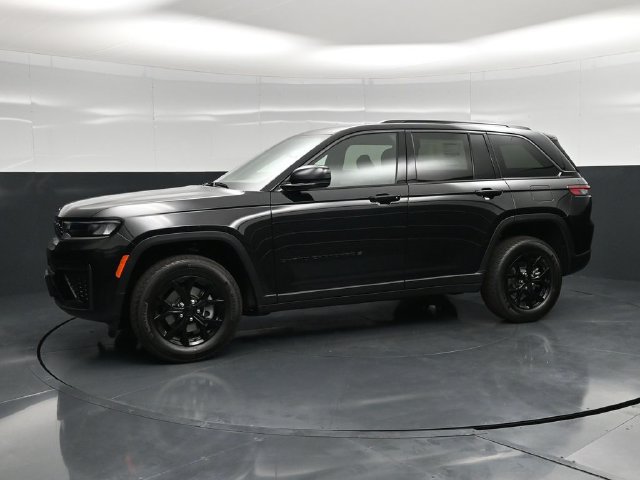 New 2026 Jeep Grand Cherokee Altitude AWD/4WD image 7