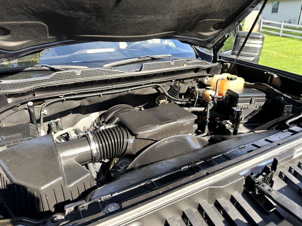 Used 2020 Chevrolet Silverado 2500 LTZ w/ LTZ Premium Package image 19