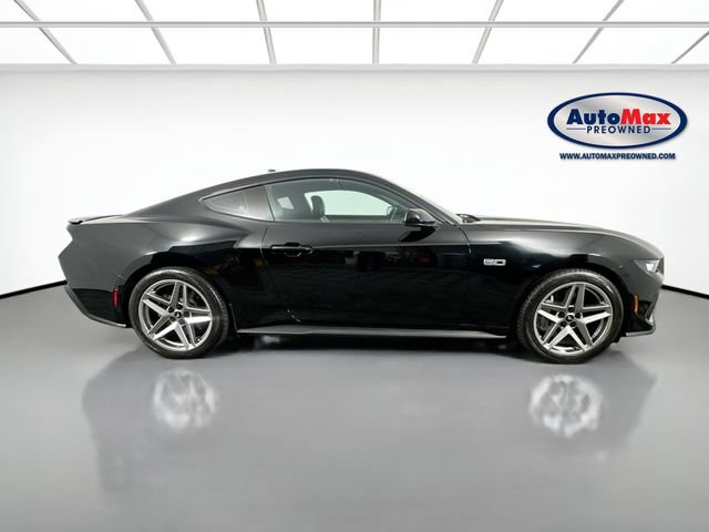 Used 2024 Ford Mustang GT Premium image 9