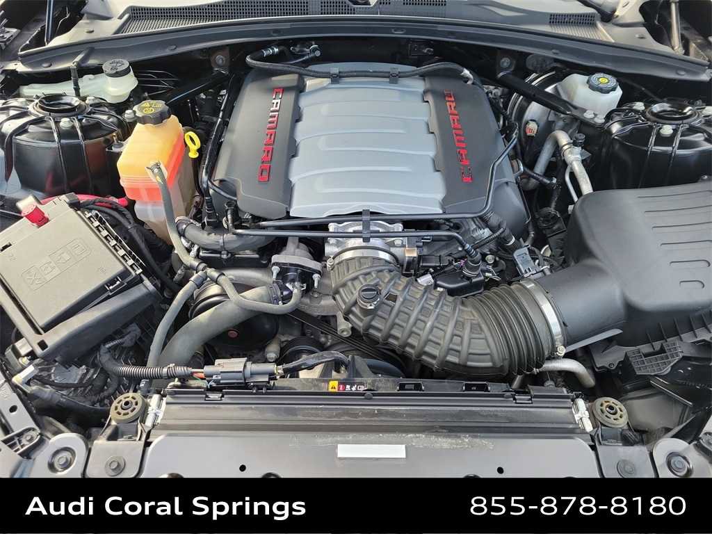 Used 2022 Chevrolet Camaro LT w/ Technology Package image 17