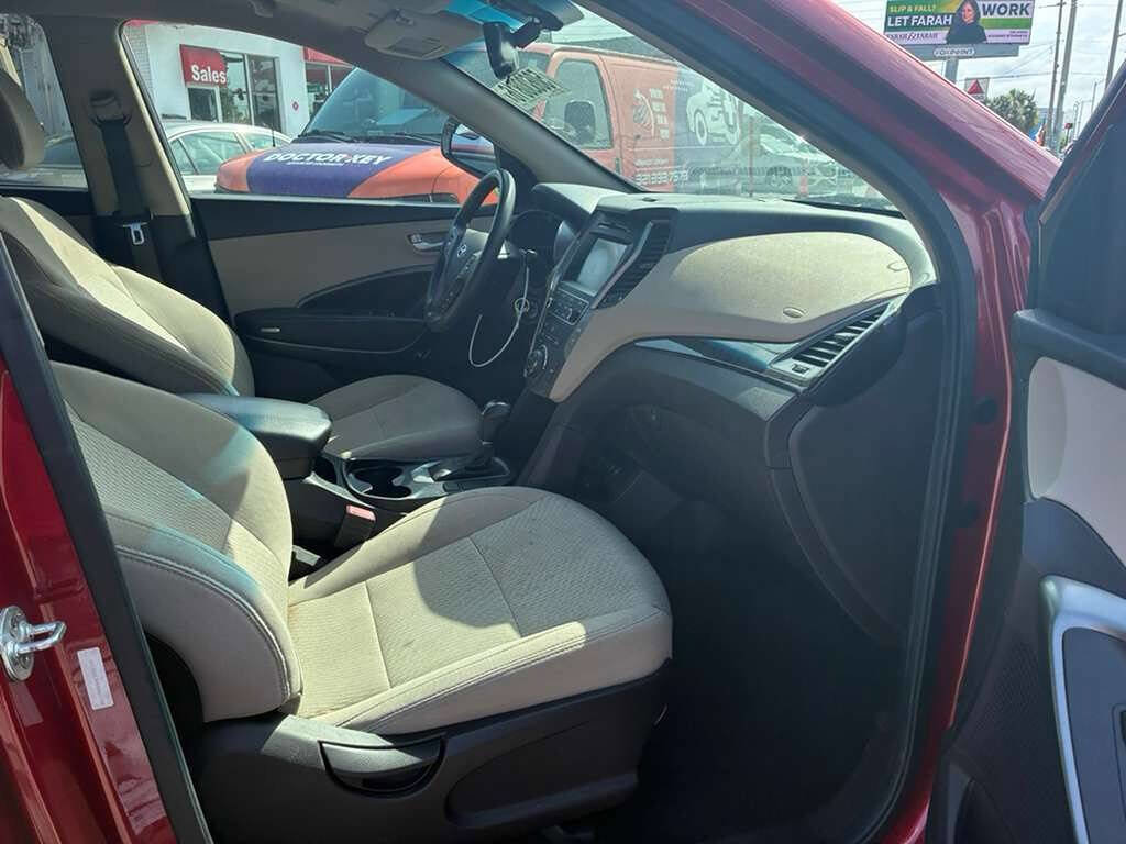 Used 2017 Hyundai Santa Fe Sport FWD image 8