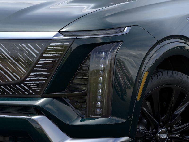 New 2026 Cadillac Vistiq Platinum w/ LPO, Floor Liner Package image 10