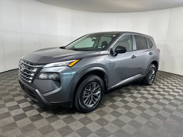 Used 2024 Nissan Rogue S image 7