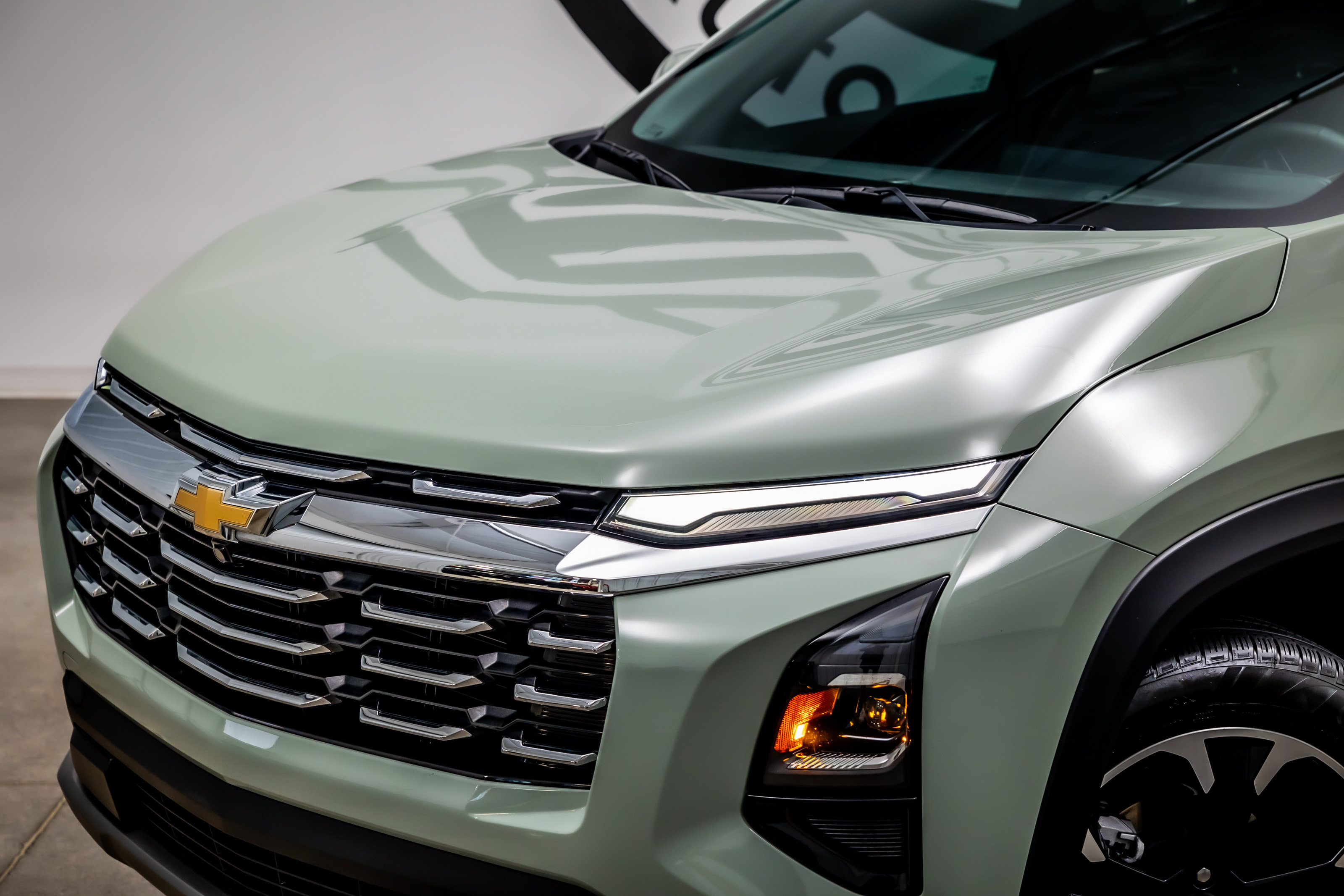 Used 2025 Chevrolet Equinox LT FWD image 19