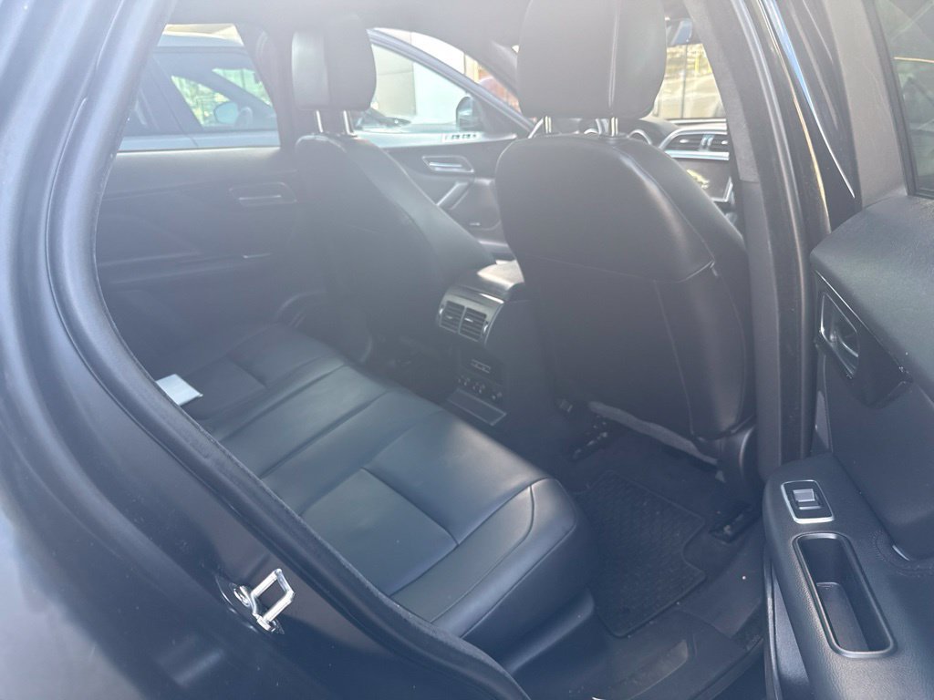Used 2020 Jaguar F-PACE Premium AWD/4WD image 15