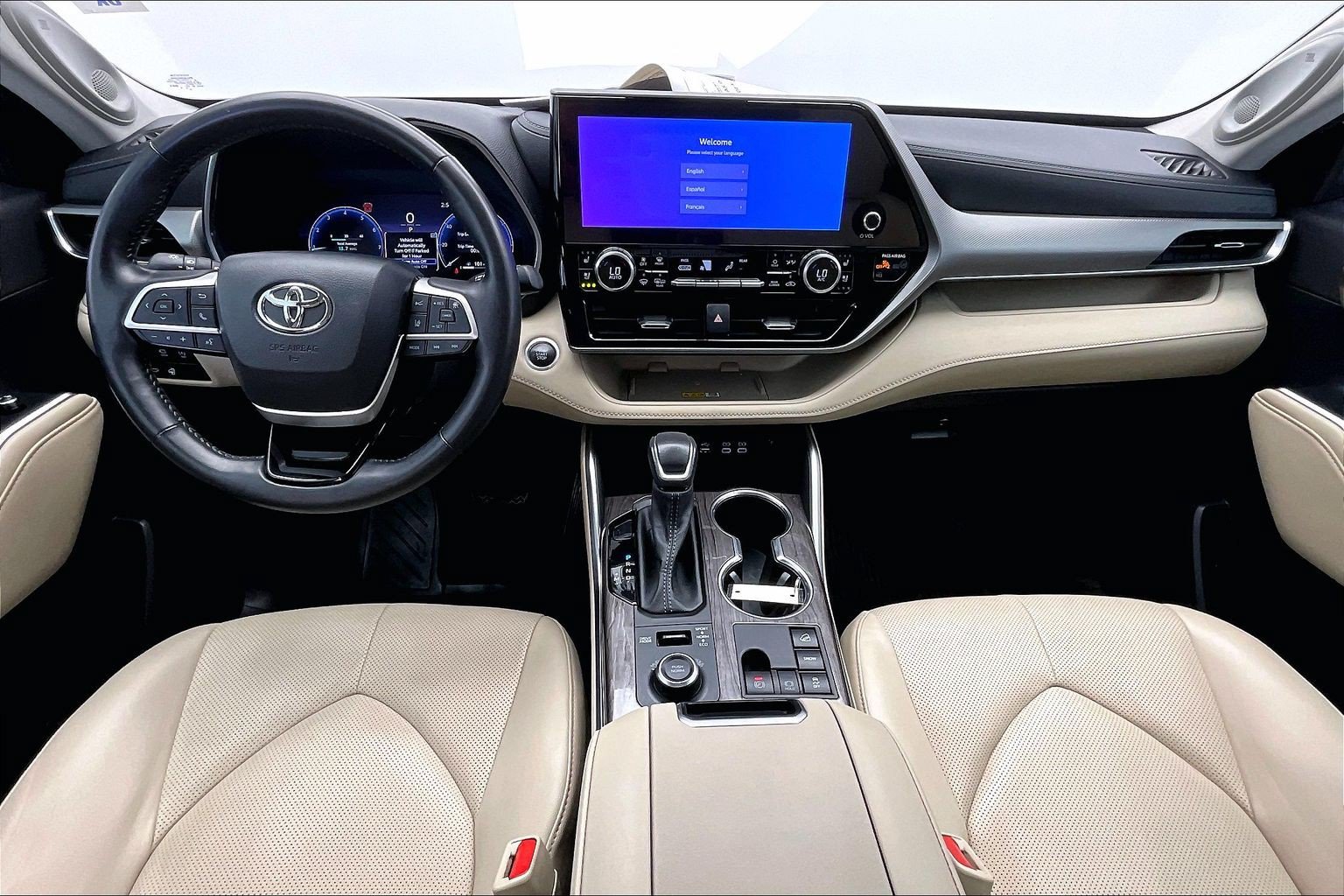 Used 2024 Toyota Highlander Platinum AWD/4WD image 15