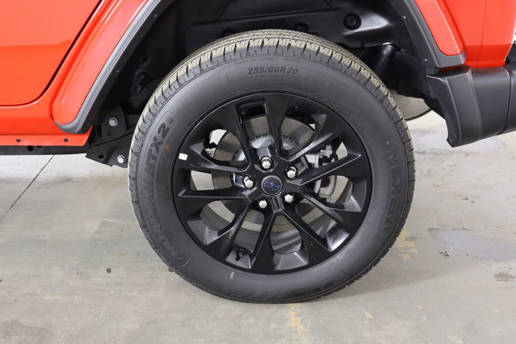 Used 2025 Jeep Wrangler Unlimited Sahara w/ Safety Group image 45