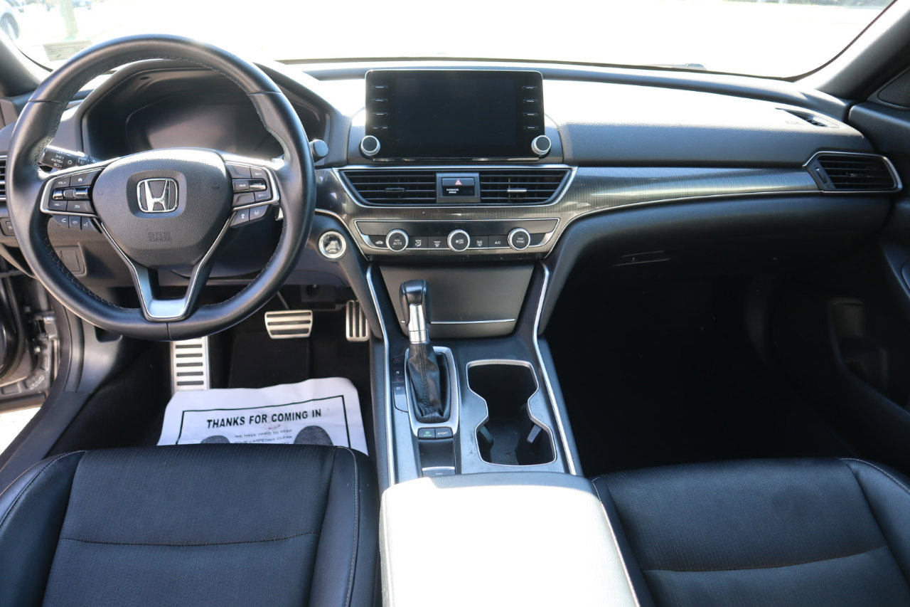 Used 2018 Honda Accord Sport image 17