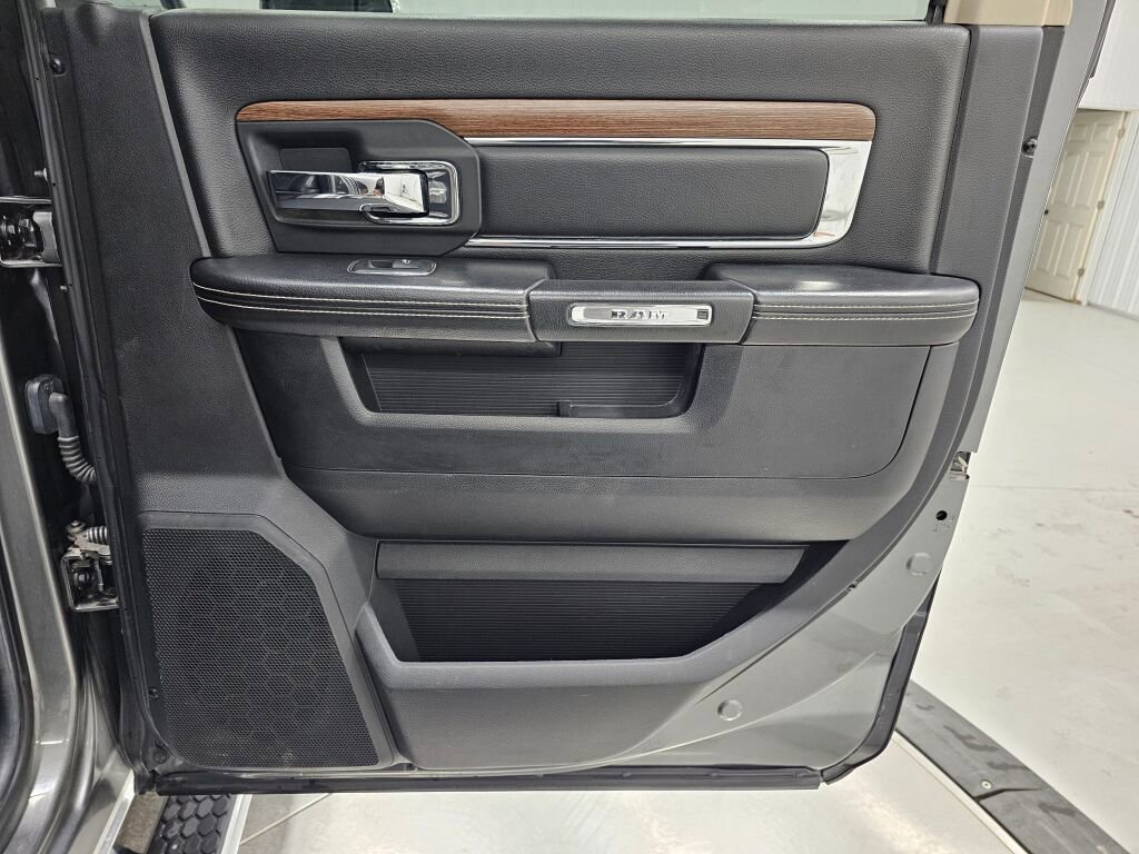 Used 2013 RAM 2500 Laramie w/ Cold Weather Group image 33