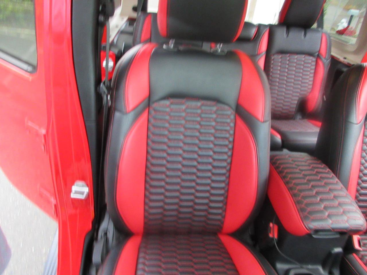 Used 2021 Jeep Wrangler Unlimited Rubicon w/ Dual Top Group image 24