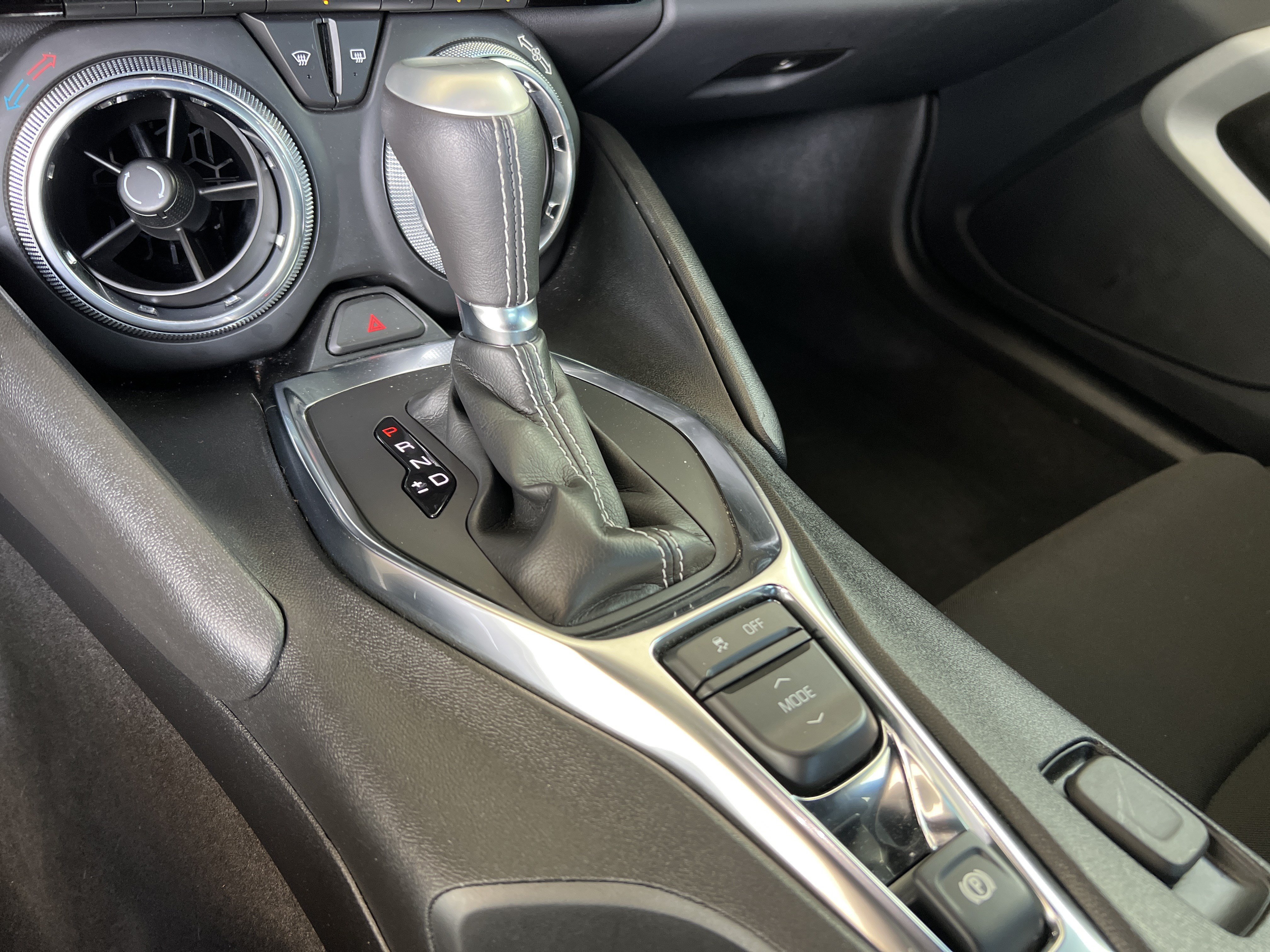 Used 2024 Chevrolet Camaro LT w/ RS Package RWD image 27