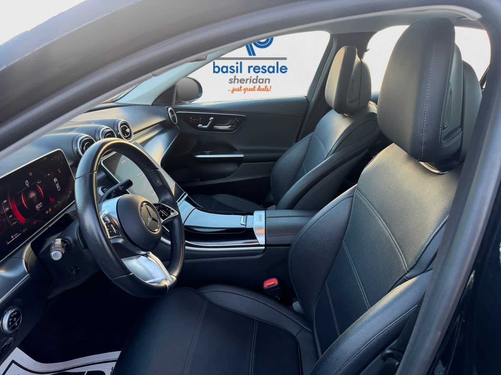 Used 2025 Mercedes-Benz C 300 4MATIC Sedan image 11